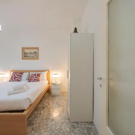 I Host - Monza 32 * Mediolan