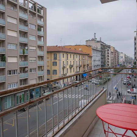 Apartament I Host - Monza 32 *